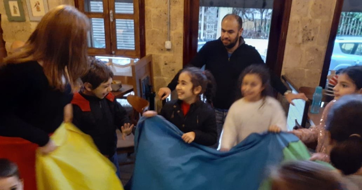 Լ.Օ.Խ.-ի Մանուկները Տօնական Ուրախ Մթնոլորտի Մէջ Տօնեցին Կաղանդը
