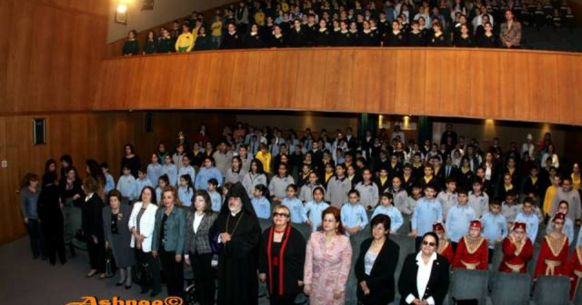 Հայ Մանուկի Օրուան Նշում` Հայկական Վարժարաններու Աշակերտներուն Մասնակցութեամբ
