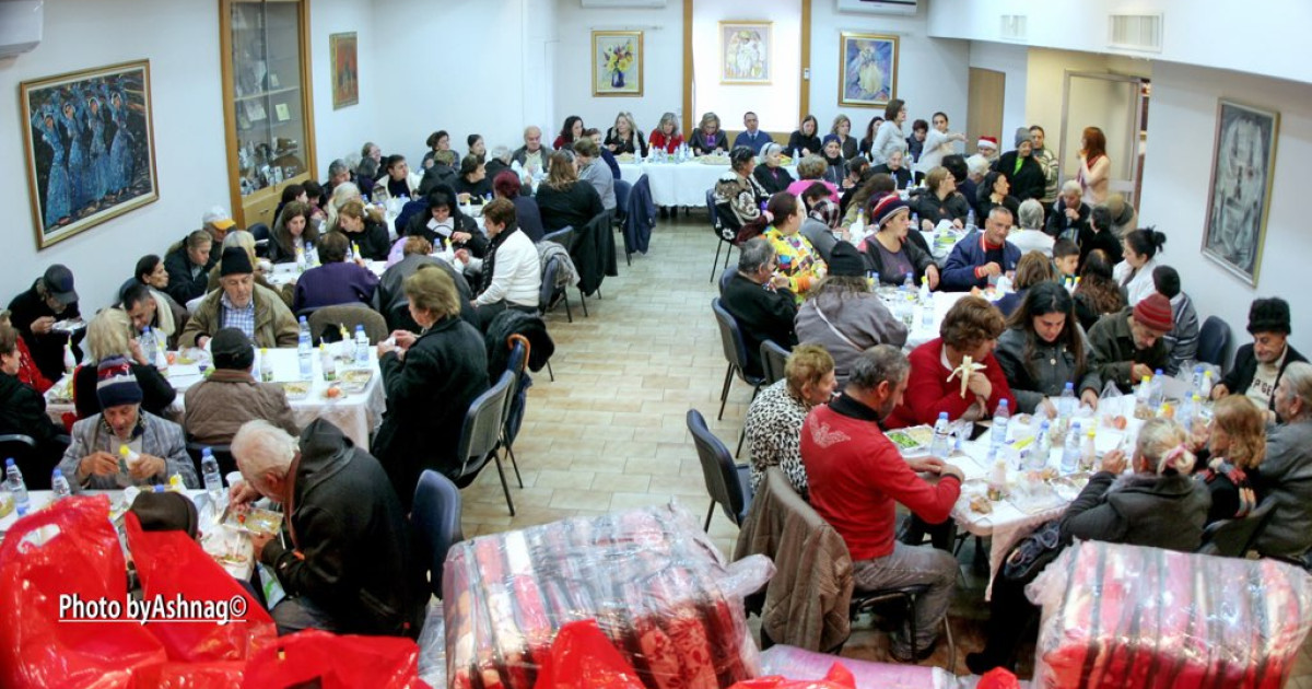 ԼՕԽ-ի «Վարդուհի Տէկիրմենճեան» Խոհանոցի Եւ «Եոլանտ Քերոբեան-Ճոմպալաքեան» Սրտի Ճաշարանի Տարեցներու Ամանորի Ձեռնարկ