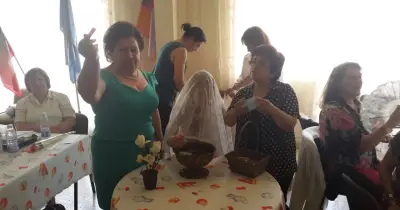 «Համբարձում» եւ «Մայրերու Օր»