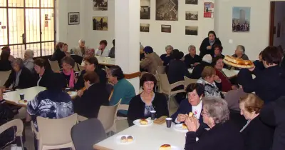 Տարեցներու Հաւաք Թէյասեղանի Շուրջ