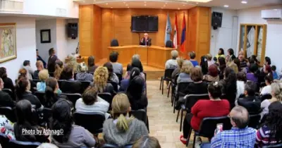 Հարիւրաւոր Աշակերտներ Ստացան Իրենց Կրթանպաստները